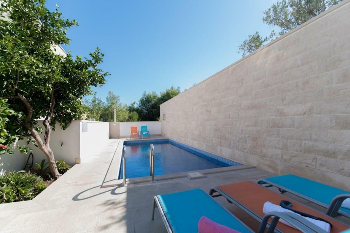 Apartments Petranic Supetar Exterior photo