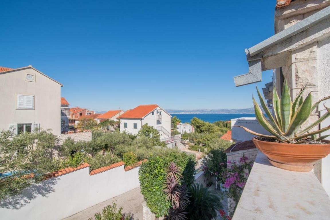 Apartments Petranic Supetar Exterior photo