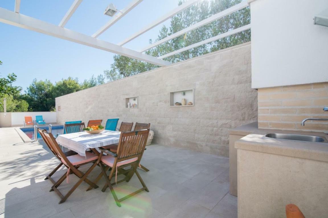 Apartments Petranic Supetar Exterior photo